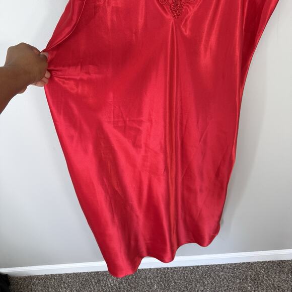 VTG GLAMOROUS SHINY Liquid SATIN Maxi Midi Dress SLIP Long GOWN Beaded Red 2X - Picture 2 of 8